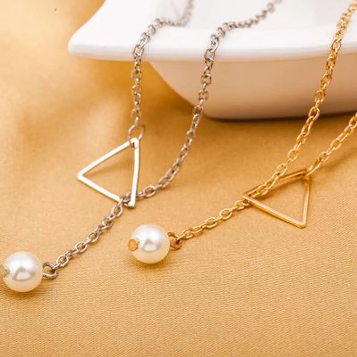 Necklace Geometric Triangle Pendant Necklace Environmental Protection Gold Plated Silver Necklace Wholesale