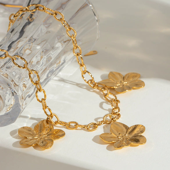 Necklace Jewelry Stainless Steel Titanium Steel Fivepetal Flower Pattern Exaggerated Retro Electroplating