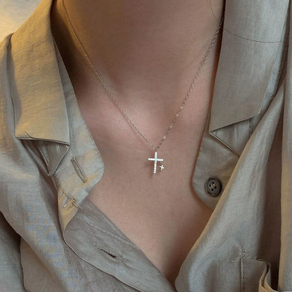 Necklace Pendant Micro Inlaid Zircon Cross Copper Alloy Geometric Electroplating For Women