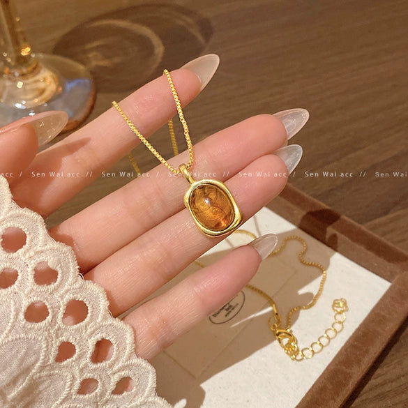 Necklace Pendant Women's Titanium Steel Alloy Geometric Electroplating Imitation Tiger Eye Clavicle Chain Light Luxury Niche Highend Sense Allmatch Internet Celebrity Accessories