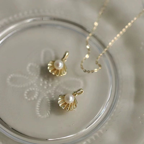 Necklace S925 Sterling Silver French Pearl Beads Shell Pendant Light Luxury Geometric Design Set With Pearls