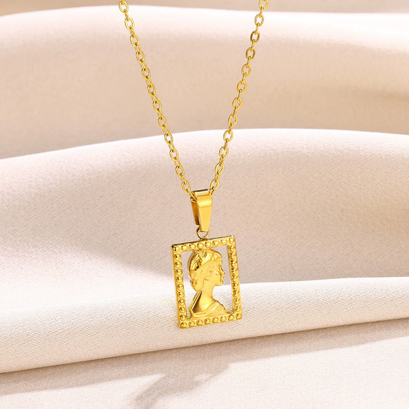 Necklace Stainless Steel Hip Hop Style Round Queen's Head Portrait Ochain Electroplated Women's