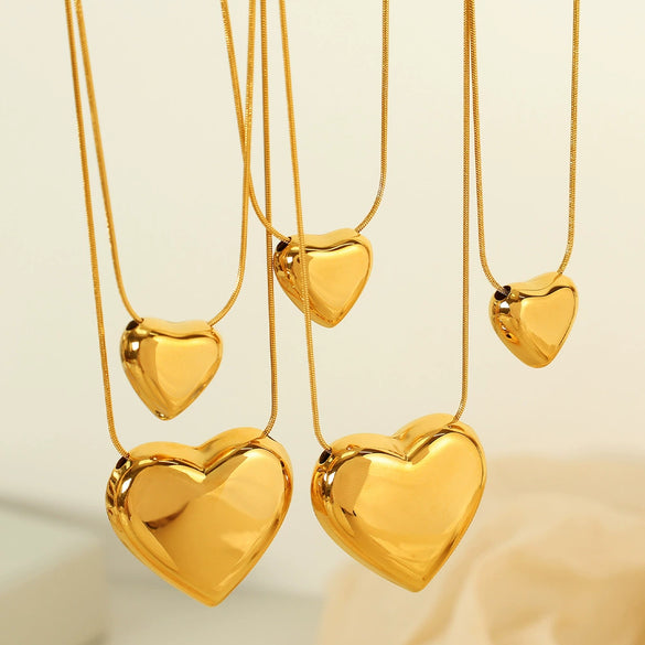 Necklace 316L Stainless Steel Heartshaped Pendant Electroplated Love Collarbone Chain