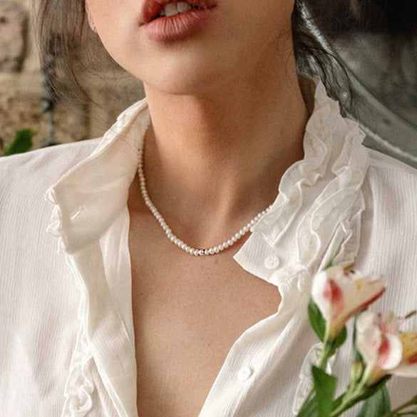 New Creative Retro Simple Drop Shape Pearl And Alloy Clavicle Chain Necklace For Women Set With Pearls