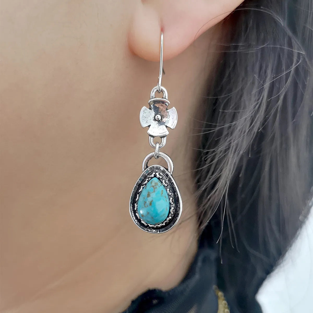 New Creative Retro Turquoise Earrings Ethnic Style Fashion Flowers And Drop Earrings