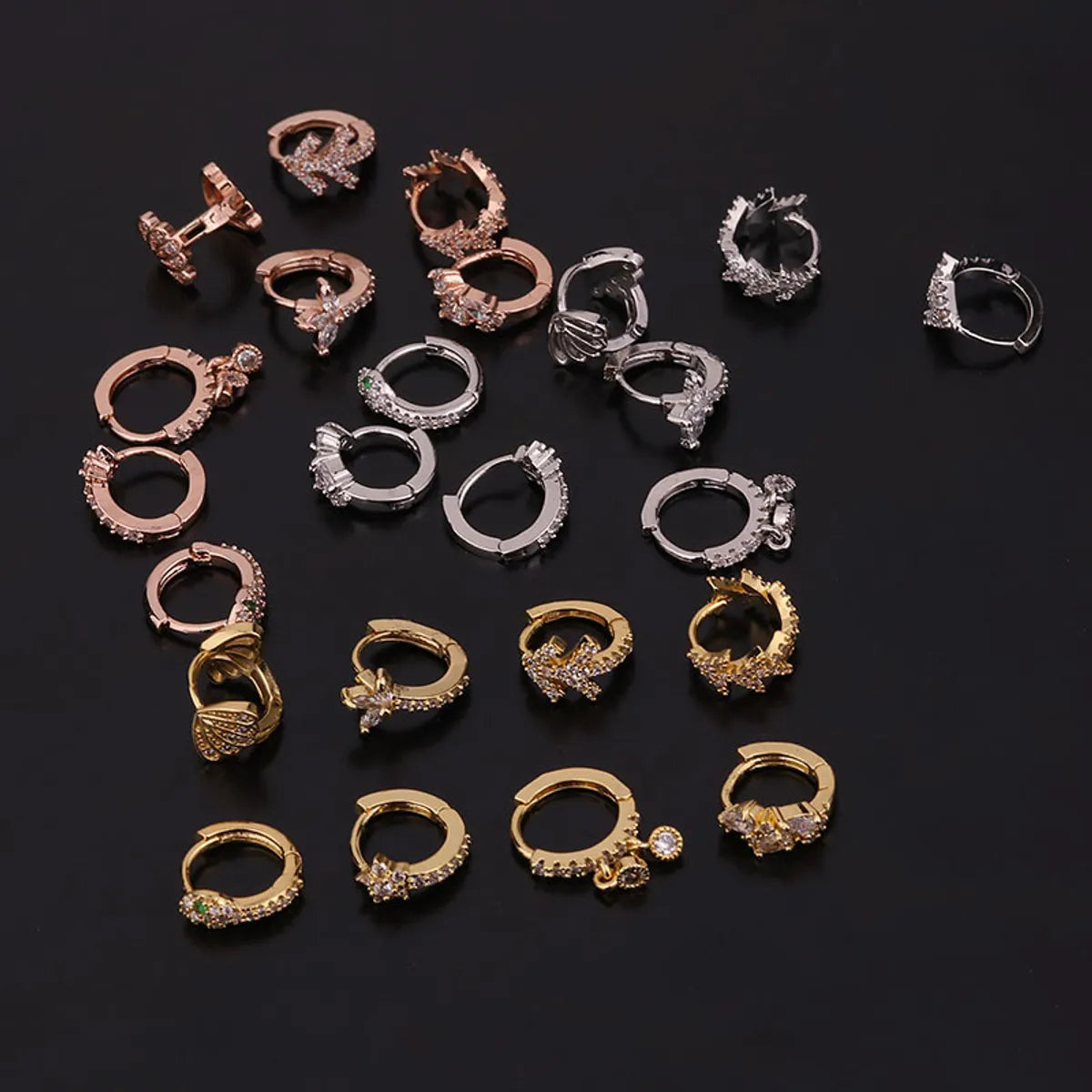 New  Creative Snake-shaped Round Ear Bone Buckle Micro-inlaid Zircon Earrings