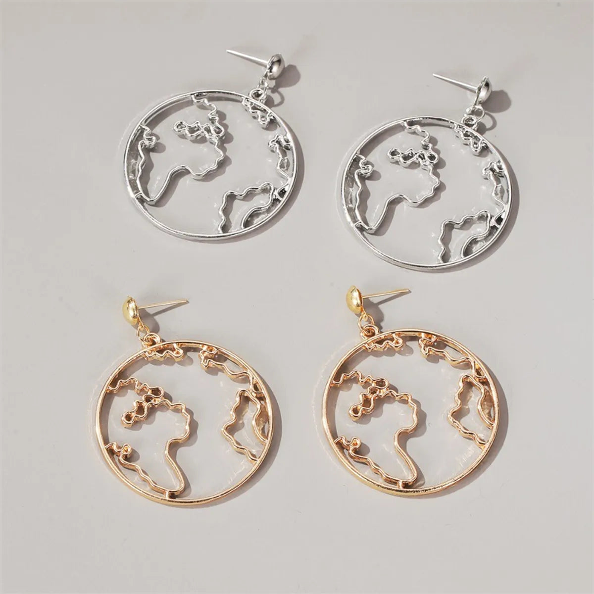 New Exaggerated Map Earrings Creative Design World Map Earrings Simple Round Hollow Earrings