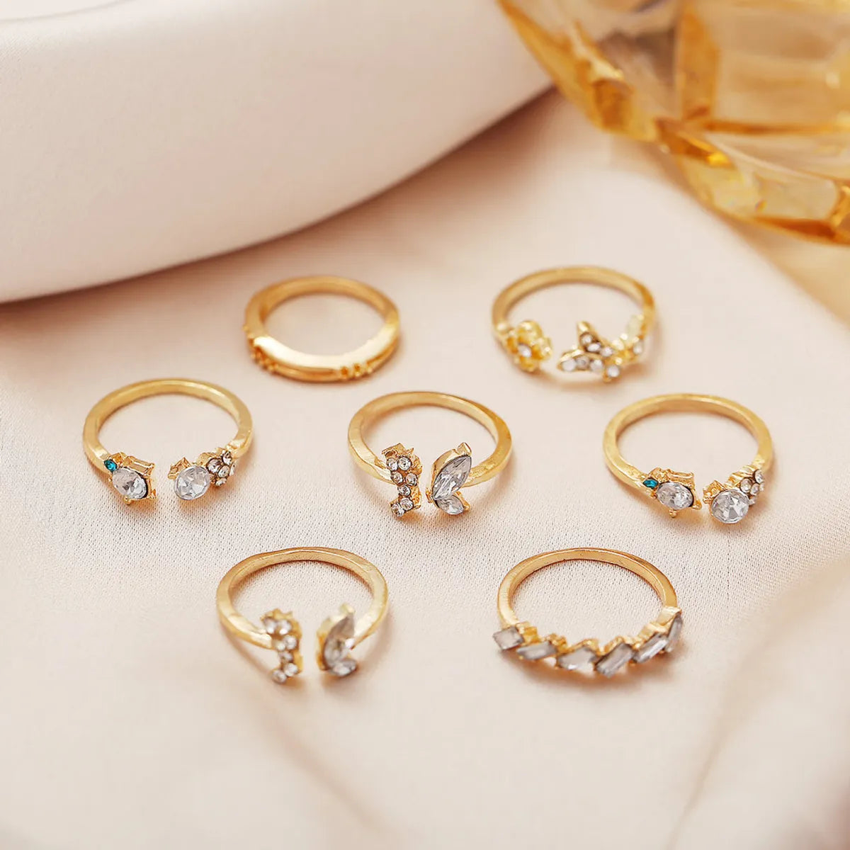 New Fashion  Diamond Butterfly Flower 7-Piece Retro Crystal Ring