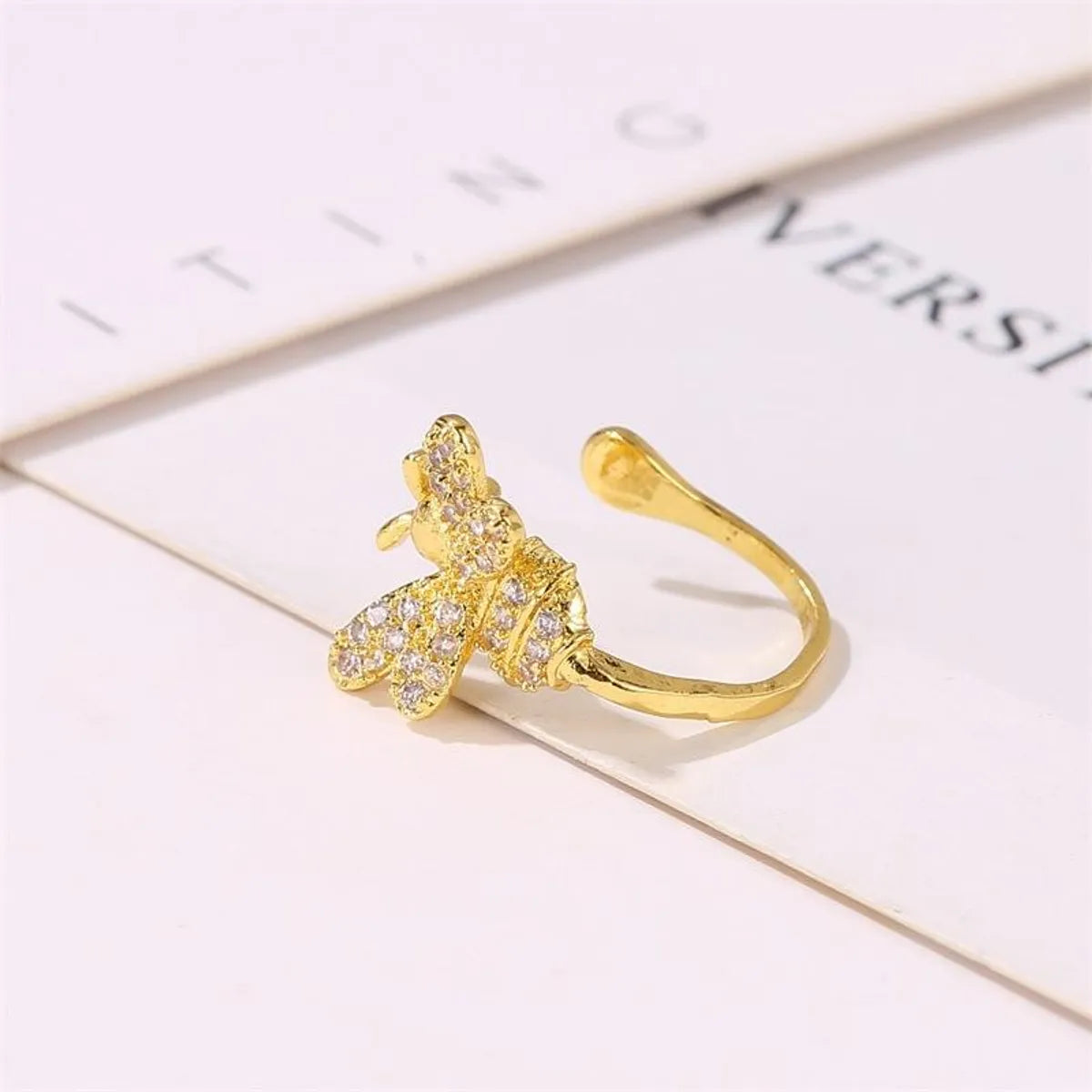 New Fashion Diamond Insect Ear Bone Clip Female Cute Little Bee Ear Clip Wholesale