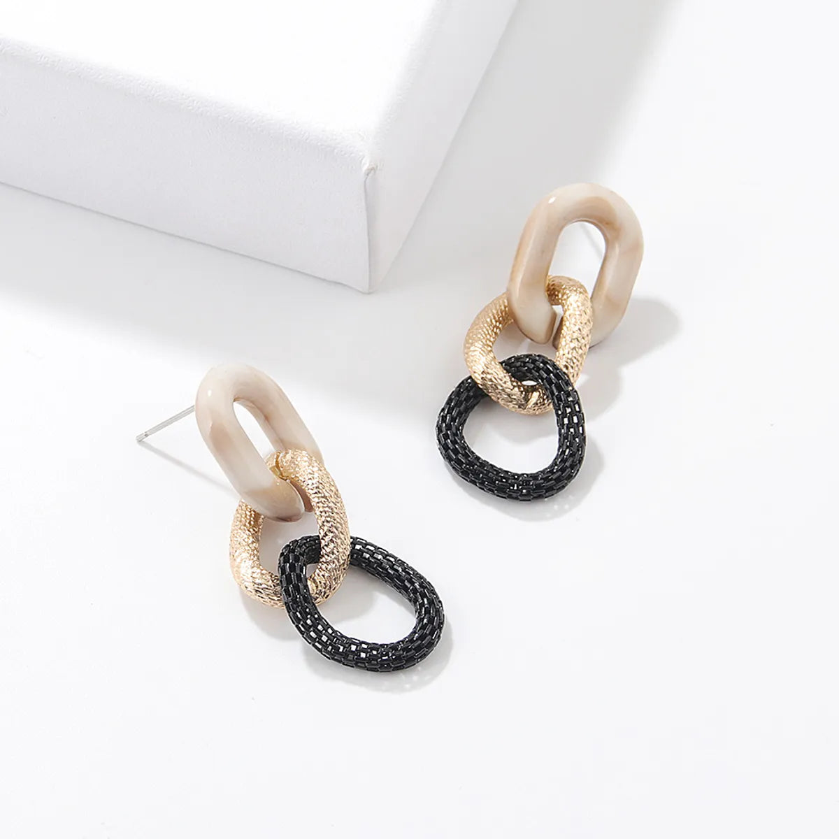 New Fashion Geometric Aluminum Asymmetric Hollow Acrylic Earrings