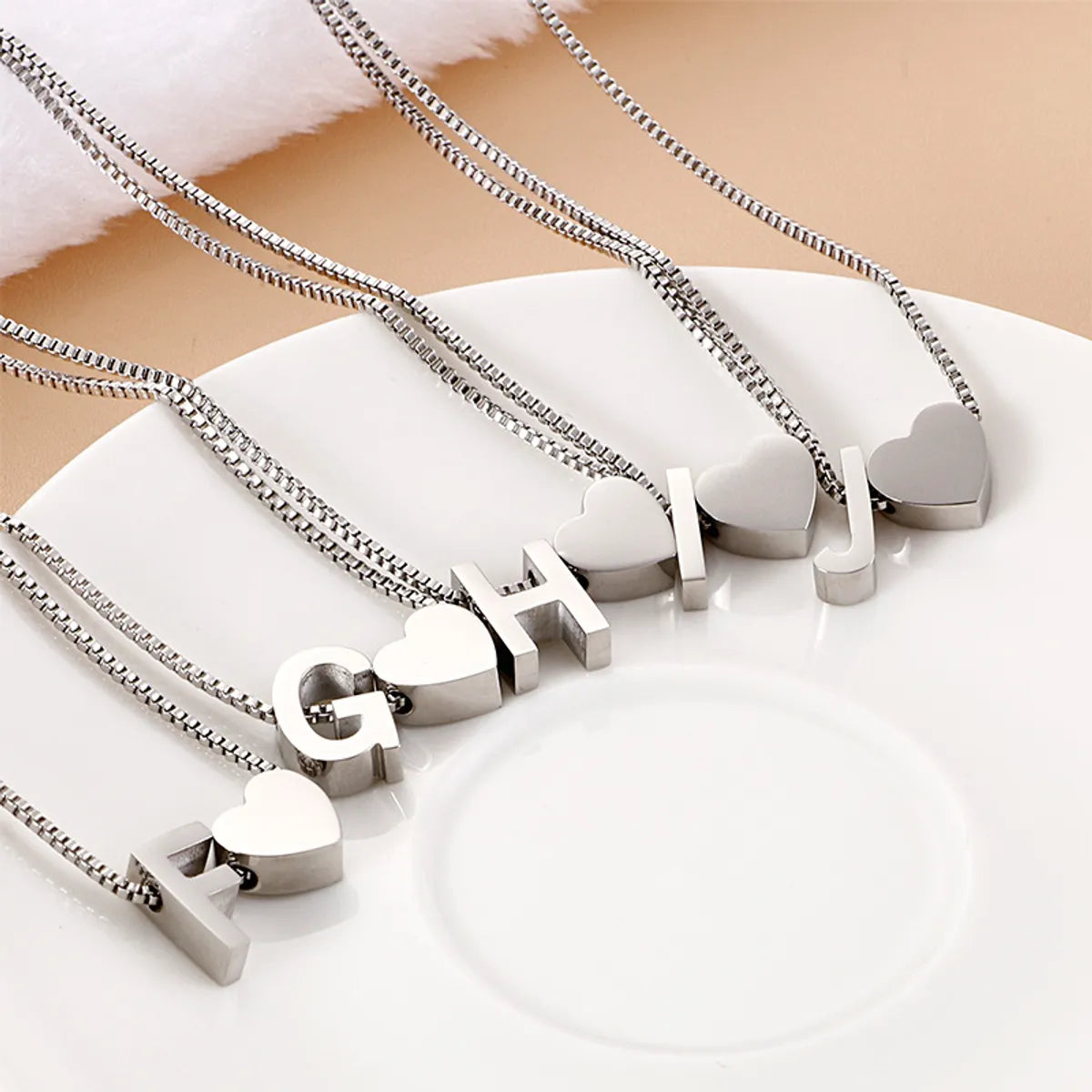 Europe And America Cross Border New Fashion All-match Peach Heart 26 Letters Love Letter Titanium Steel Necklace Supply Wholesale