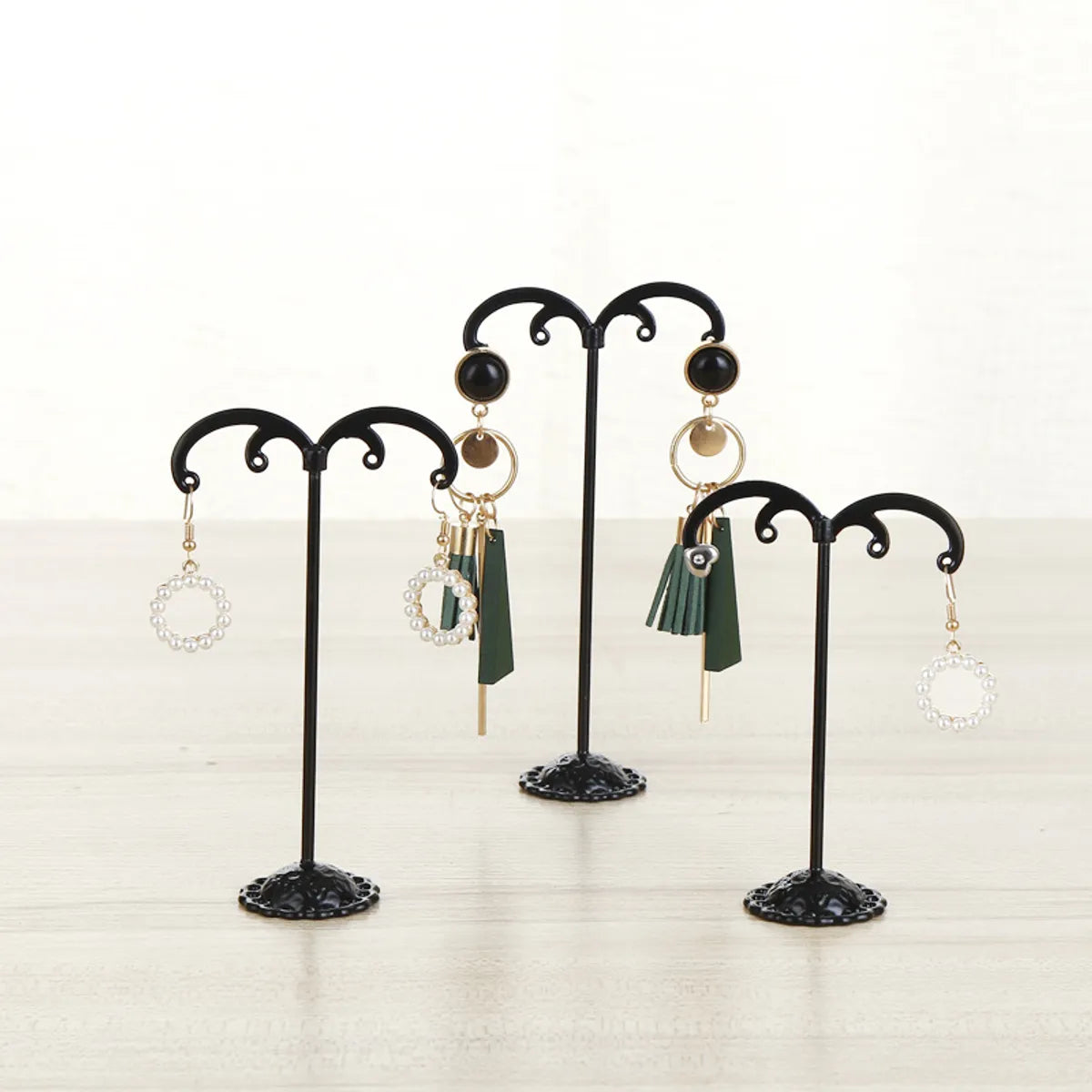 New Fashion Simple  Iron Art Metal Earring Holder Three-Piece Counter Hanging Ear Line Shelf Earring Storage Display Shelf Wholesale