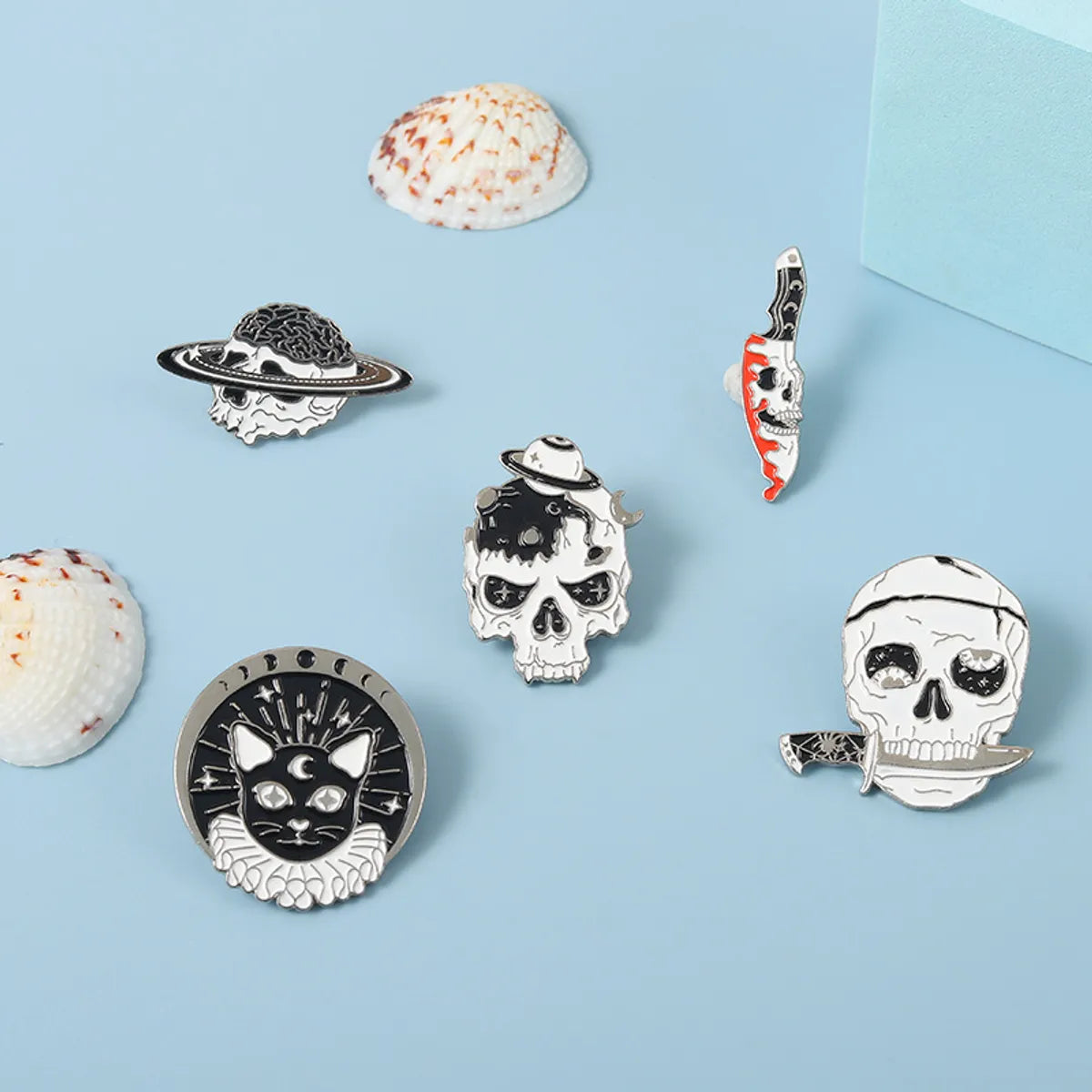 New Halloween Funny Horror Skull Shape Creative Punk Dripping Oil Alloy Badge