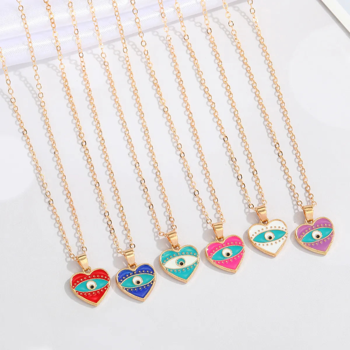 New Heart Blue Eye Multicolor Irregular Pendant Clavicle Chain Wholesale Nihaojewelry