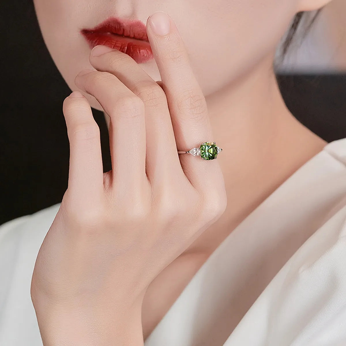 New Imitation Natural Green Tourmaline Square Diamond Apple Green Copper Open Ring