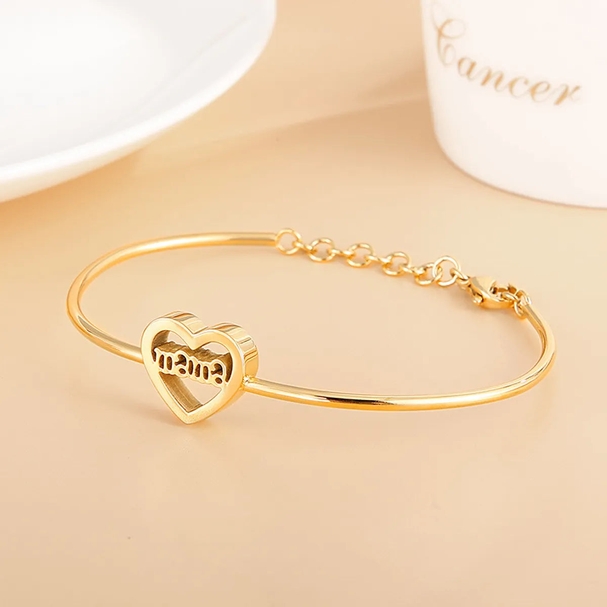 New Korean Mama Heart-shaped Mother's Day Jewelry Adjustable Ladies Bracelet Wholesale