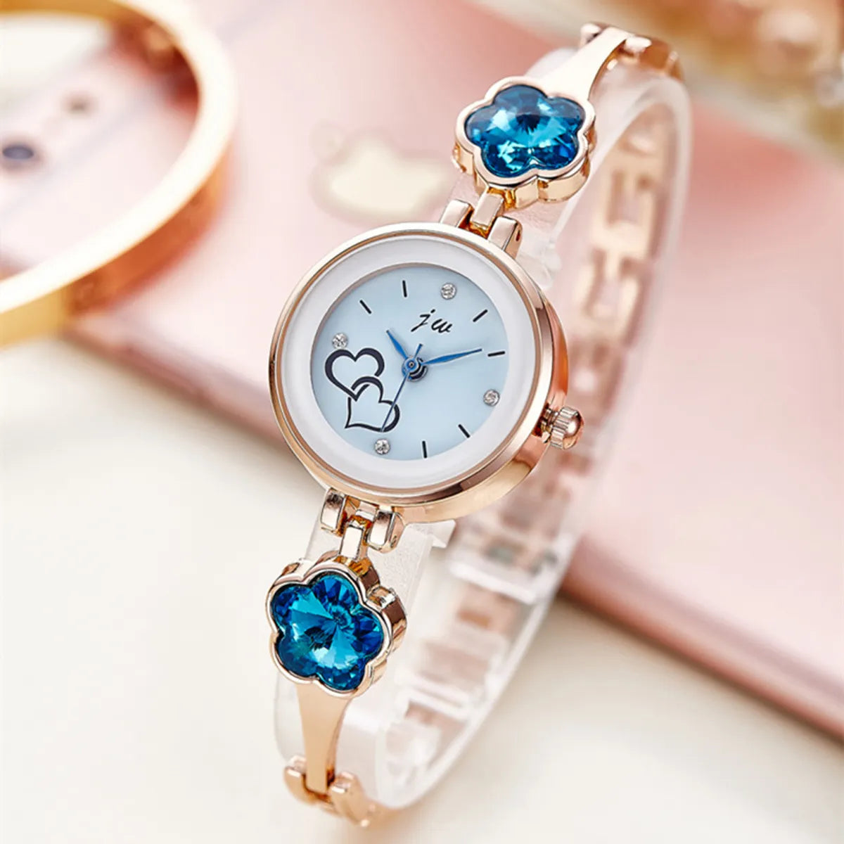 Simple Style Heart Shape Jewelry Buckle Quartz Women'S Watches