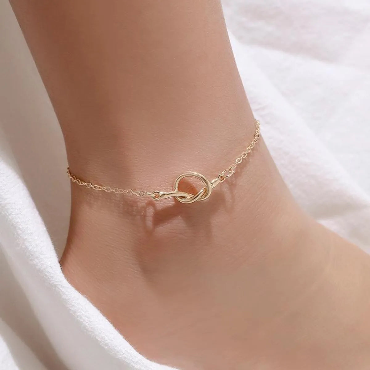 New Style Footwear Metal Knotted Ladies Anklet Fashion Geometric Couple Anklet Wholesale