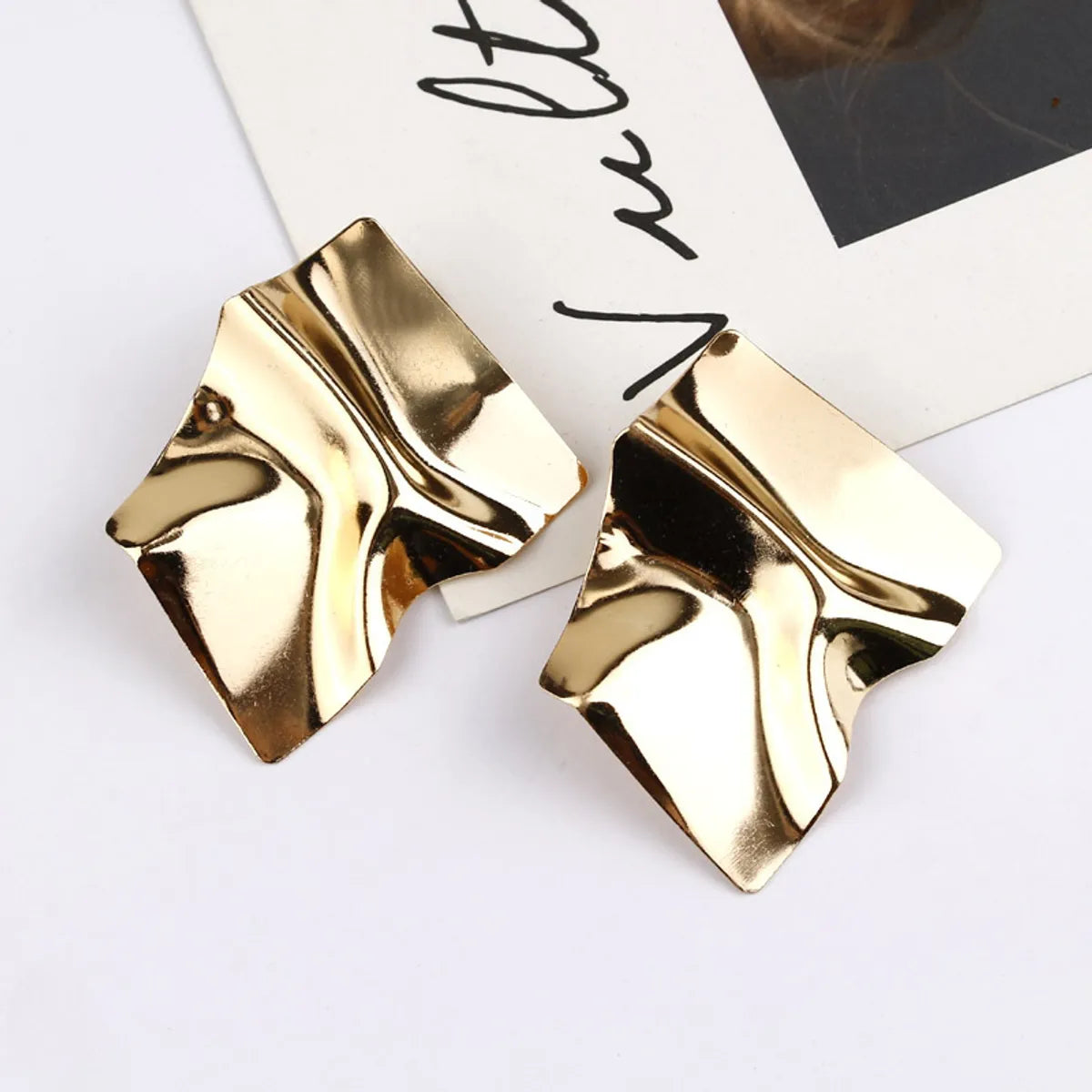 Nordic Style British Style Geometric Solid Color Alloy Pleated Metal Gold Plated Silver Plated Thanksgiving New Year Women's Ear Studs