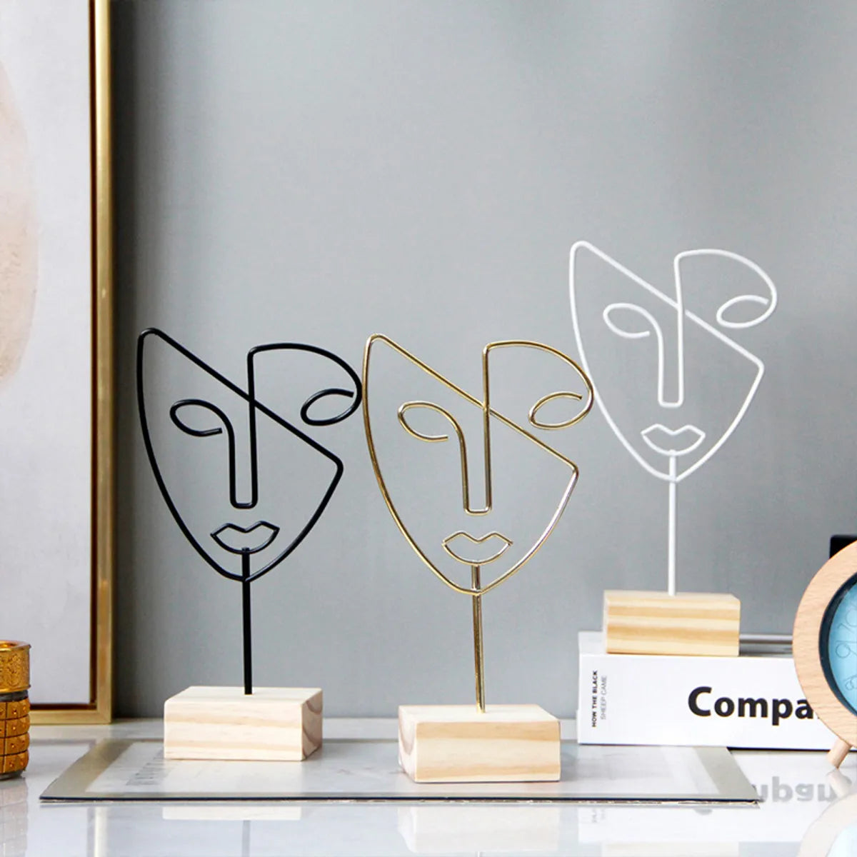 Nordic Style Modern Style Human Face Iron Jewelry Rack