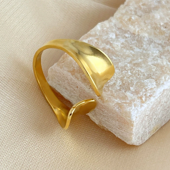 Open Ring Titanium Steel Heart Shape Electroplated 18K Gold Nonfading Natural Geometric Style Unisex