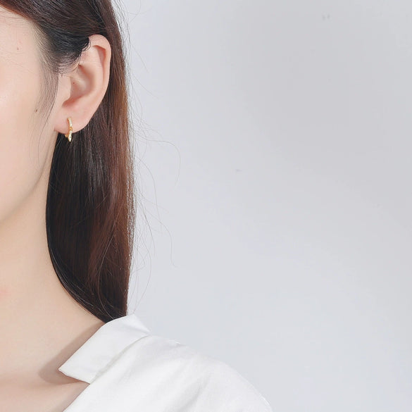 Original Design Minimalist Geometric Triangle Earrings In 925 Silver With Zircon Inlay Electroplated Ear Buckle For Women