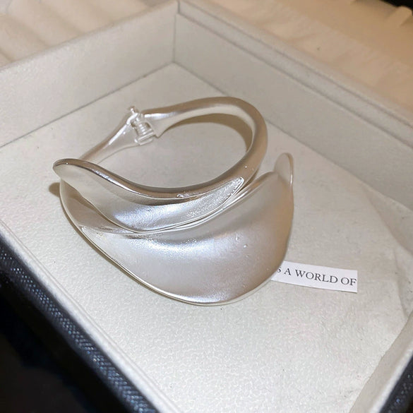 Oval Resin Turquoise Open Bracelet With Diamond Encrusted Alloy Electroplated Retro Exaggerated High End Fashion Bracelet