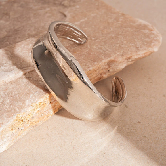 Oval Resin Turquoise Open Bracelet With Diamond Encrusted Alloy Electroplated Retro Exaggerated High End Fashion Bracelet