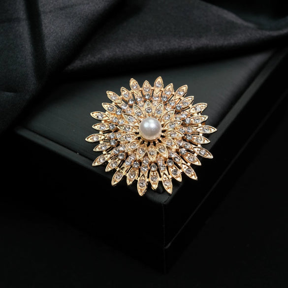 Pearl Brooch Retro Style Zinc Alloy Star Electroplated Clothes Accessories