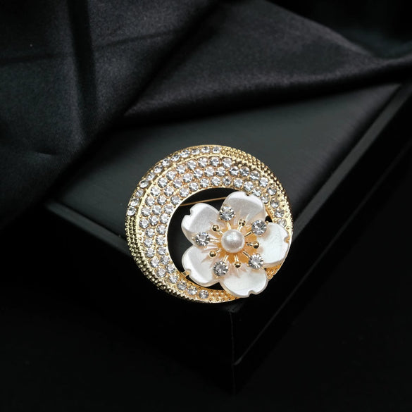 Pearl Diamond Brooch Zinc Alloy Flower Shape Electroplating Women's Clothing Accessories