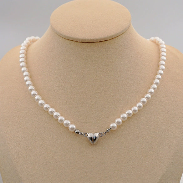 Pearl Necklace Women Simple Round Beaded Heartshaped Magnetic Clavicle Chain Alloy Glass Glaze Handmade Jewelry