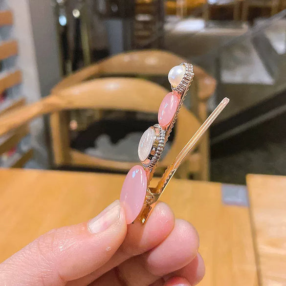 Pearl Rhinestone Hairpin Electroplating Geometric Style Women's Word Clip