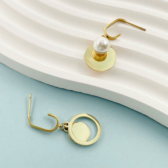 Pearl Round Asymmetric Geometric Style Titanium Steel Electroplated Earrings