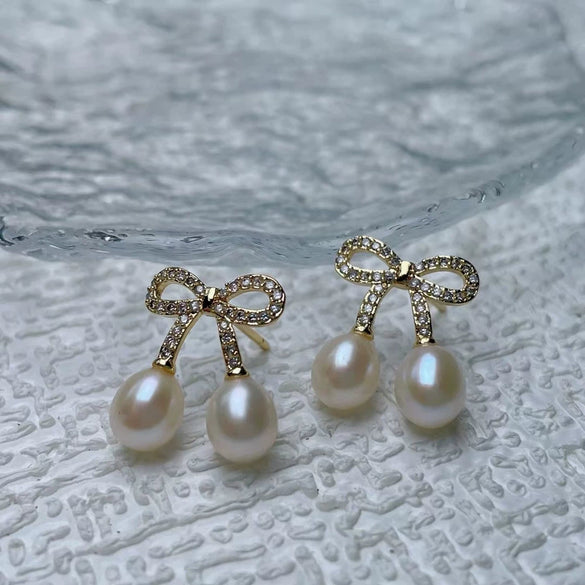 Pearl 925 Silver Needle Earrings Oblate Shape Minimalist Style For Women