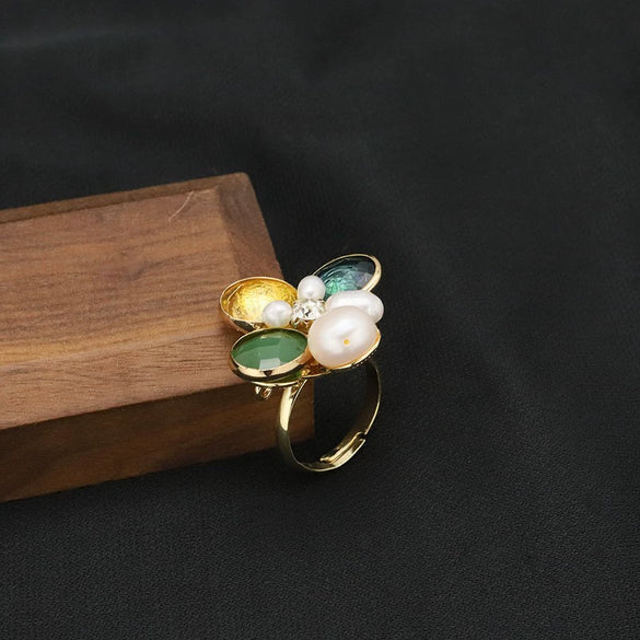 Pearl Vintage Geometric Ring With Electroplating Treatment