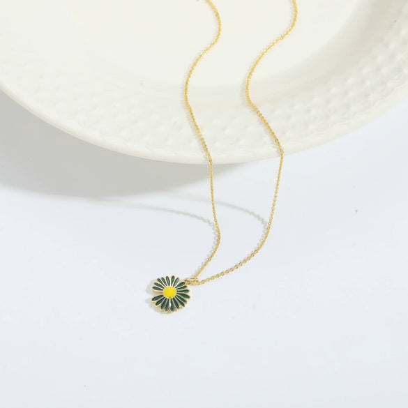 Pendant Necklace Copper Mixed Gemstone Setting Electroplating Daisy Shape Small Fish Design Women's