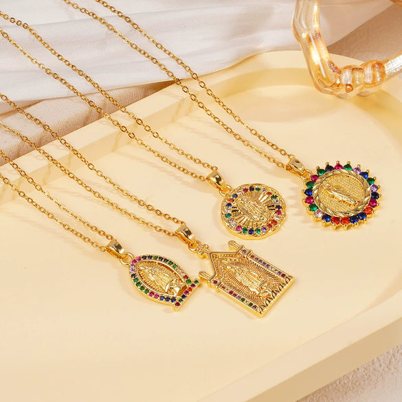 Pendant Necklace Copper Plated Real Gold Light Luxury Geometric Mixed Gemstone Setting Jewelry O Word Chain
