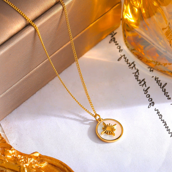 Pendant Necklace 316L Stainless Steel Water Shell Retro Star Geometric Light Luxury Electroplated