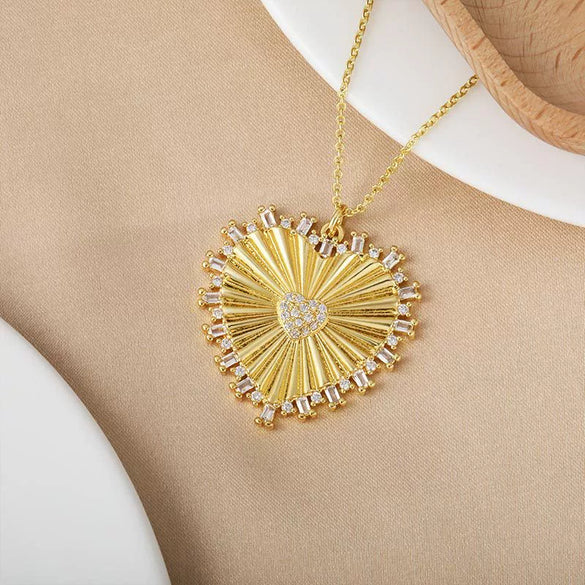 Pendant Necklace Women's Light Luxury Heart Highgrade Copper Real Gold Plated Inlaid Zircon