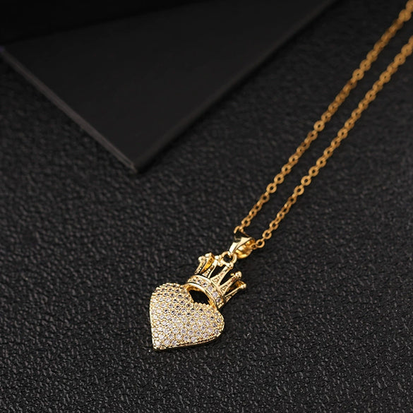 Pendant Necklace Women's Metal Copper Goldplated Love Crown Heart Shape Light Luxury Snake Bone Chain Hiphop Accessories With Diamond Design