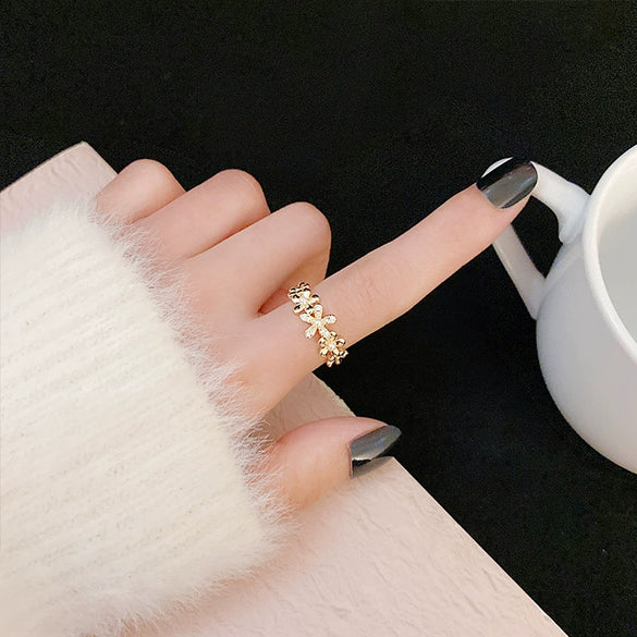 Petal Zircon Inlaid Copper Women's Light Luxury Niche Finger Ring