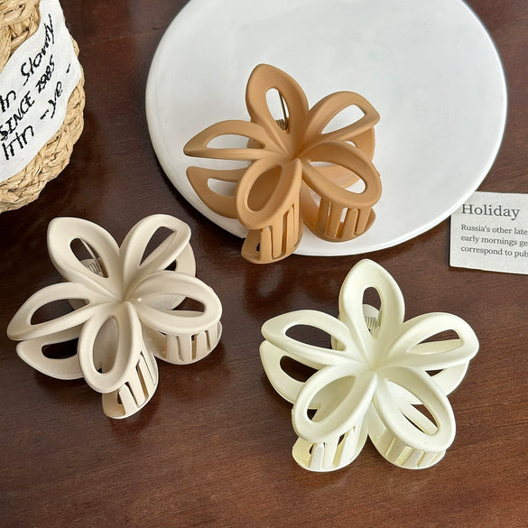 Plastic Resin Flower Hair Shark Clip With Painted Hollow Frosted Design For Women