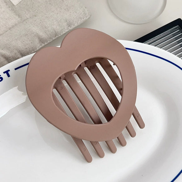 Plastic Resin Love Shape Women's Hairpin Duckbill Clip With Baking Paint Simple Geometric Headwear Hair Accessories