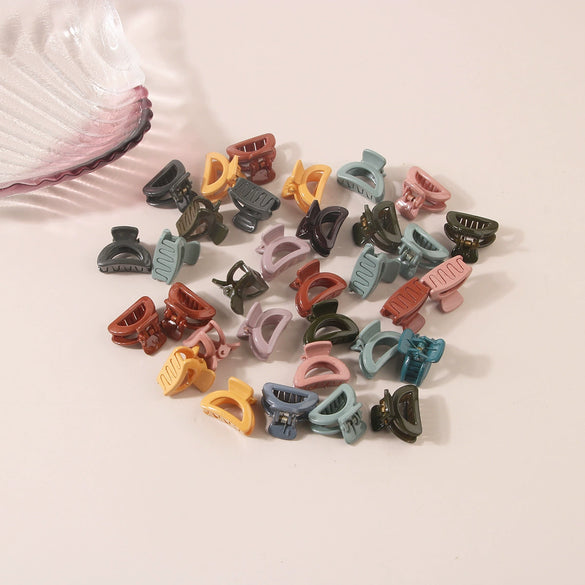 Plastic Resin Mini Small Grab Clip Hairpin With Baking Paint Geometric Style For Women