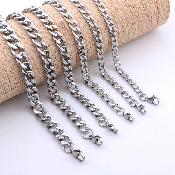 Polished Stainless Steel Bracelet With Floral And Diamond Pattern Details Unisex Fashion Jewelry For Men And Women