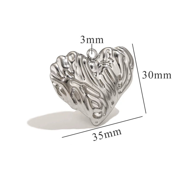 Polished Titanium Steel Three Dimensional Love Hollow Waterproof Pendant Electroplated Stainless Steel