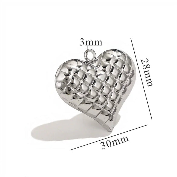 Polished Titanium Steel Three Dimensional Love Hollow Waterproof Pendant Electroplated Stainless Steel
