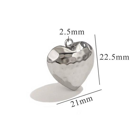 Polished Titanium Steel Three Dimensional Love Hollow Waterproof Pendant Electroplated Stainless Steel