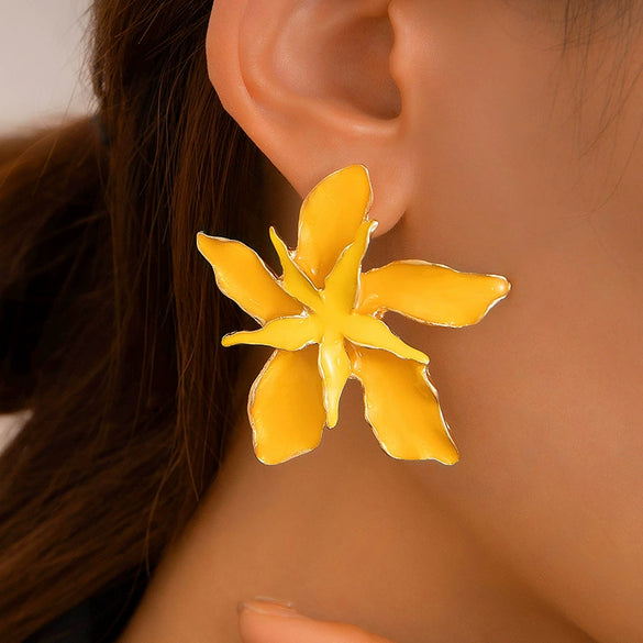 Popular Alloy Flower Earrings With Dripping Oil Processing Technology