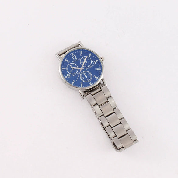 Popular Fashion Men's Watch With Steel Band Plastic Case Mineral Strengthened Mirror And Round Dial